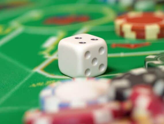 Craps for Beginners: Your Easy Guide on How to Play Craps